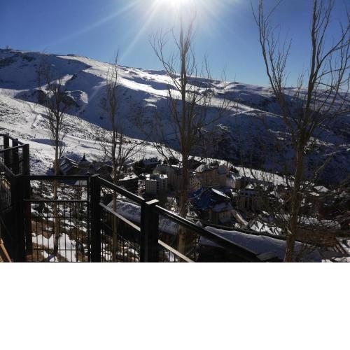 APARTAMENTO LOS VALLES en SIERRA NEVADA Parking gratuito