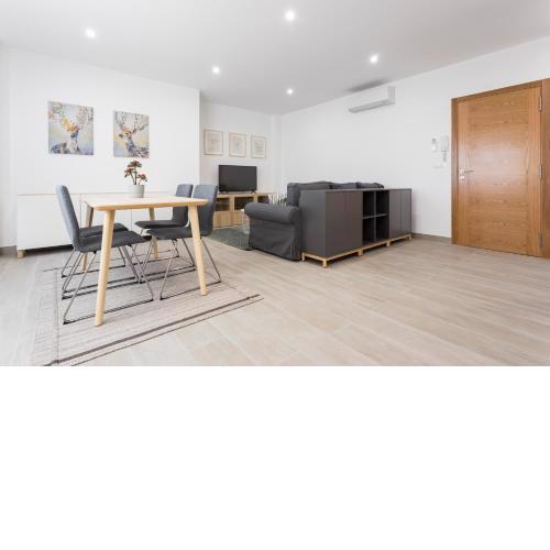 APARTAMENTO LUMINOSO EN CANGAS - A
