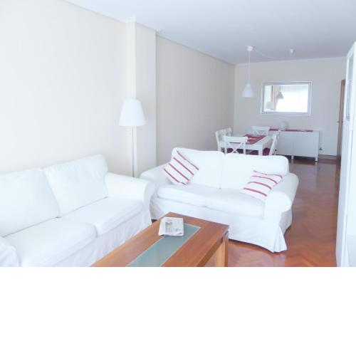 Apartamento luminoso, funcional y amplio en zona hospitalaria
