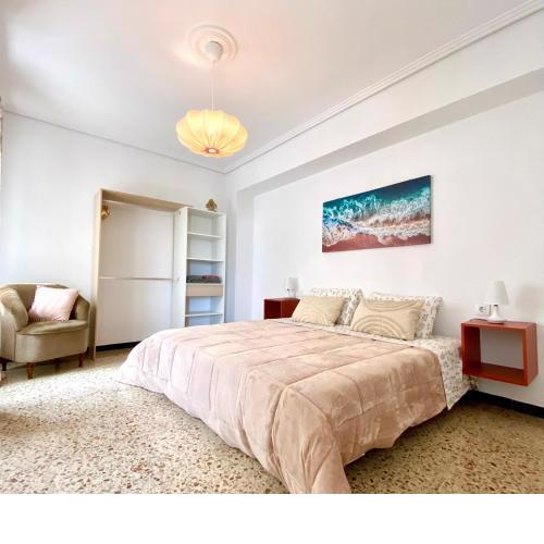 Apartamento luminoso y espacioso junto al Mediterraneo, WIFI
