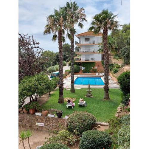 Apartamento muy tranquilo con piscina