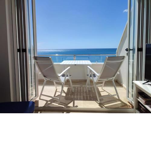 APARTAMENTO PRIMERA LINEA ROCA CHICA