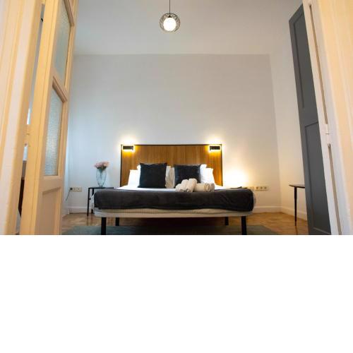 Apartamento RASTRO Tirso de Molina-La Latina DDA7