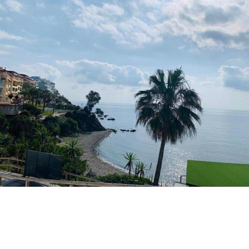 Apartamento recién reformado a 300 metros de la playa, Benalmádena