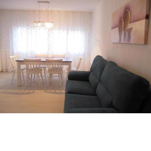 Apartamento recién reformado y climatizado en ubicación inmejorable.