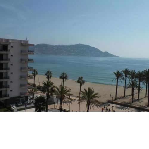 Apartamento Roses, 2 dormitorios, 6 personas - ES-204-42