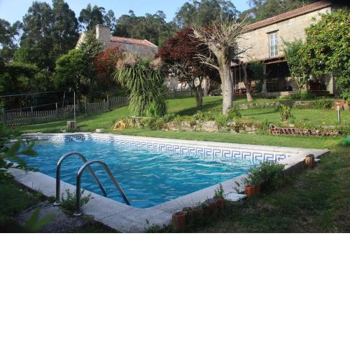 Apartamento rural con piscina compartida