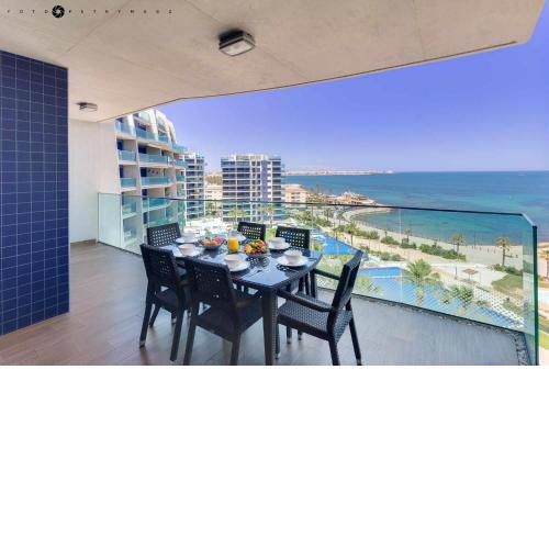 Apartamento SEA SENSES VICTORIA frente al mar
