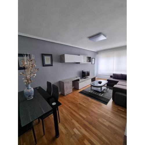 Apartamento SILVIA al lado Renfe