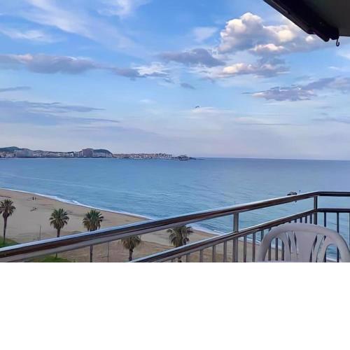 Apartamento torre valentina frente al mar