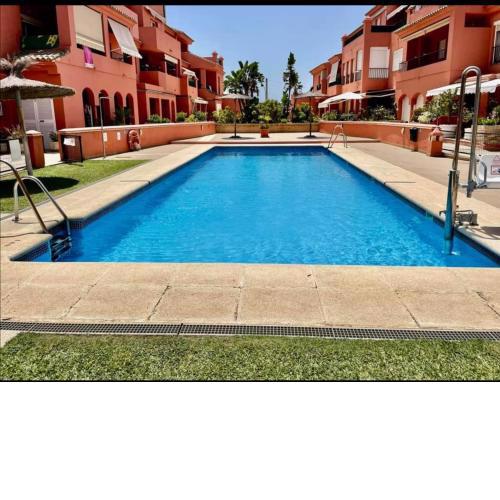 Apartamento Vista Hermosa en Punta Candor con piscina y Wifi