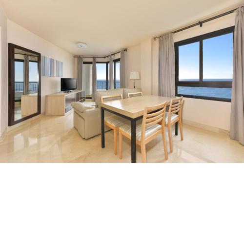 Apartamento vista mar frontal con parking