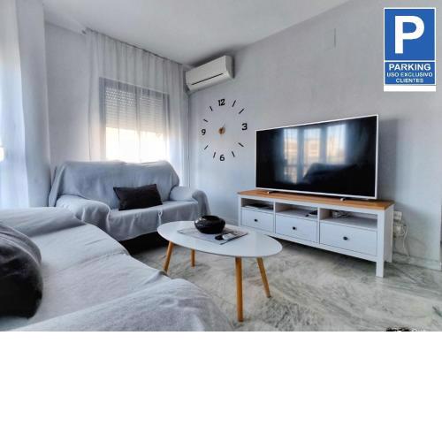 Apartamento y Parking en pleno CENTRO, DAMAS