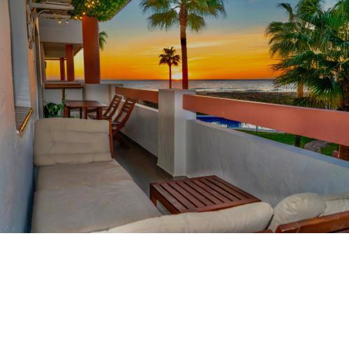 Apartamento Zahara con vistas espectaculares frente al mar