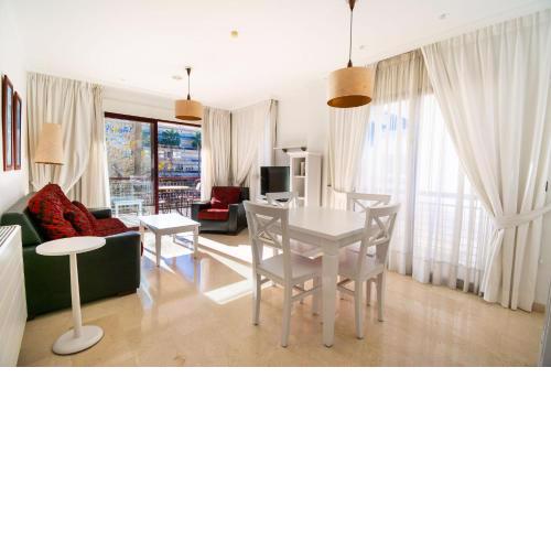 Apartamentos Albir Confort - Avenida 1 dorm