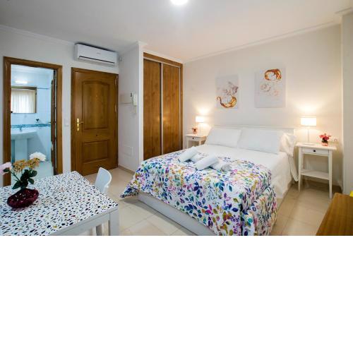 Apartamentos AMAT - Playa El Bajondillo