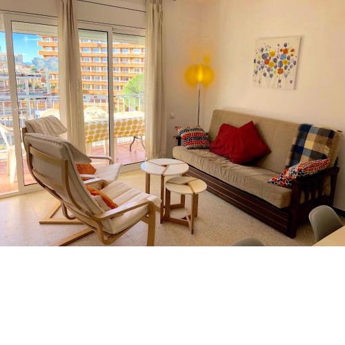 APARTAMENTOS AQUARIUM. 150 METROS PLAYA.