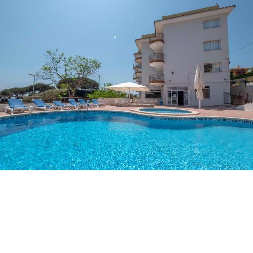 Apartamentos AR Family Muntanya Mar