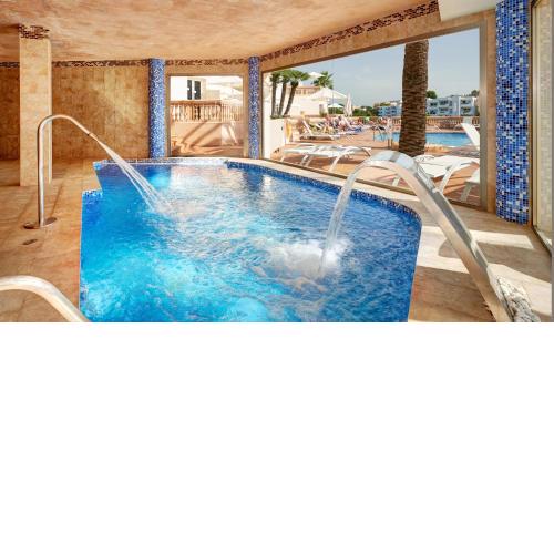 Apartamentos Azul Playa