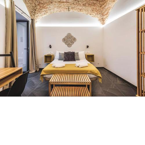Apartamentos Cáceres Central Suites "Torres de Cáceres"