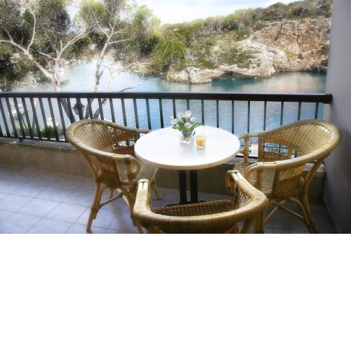 Apartamentos Cala Figuera