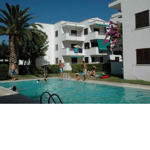 Apartamentos CALA MONTGO