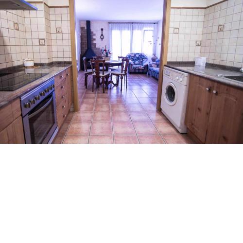 Apartamentos Casa Lola rodeados de montañas y rios
