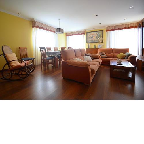 Apartamentos con jardín a un paso de la playa