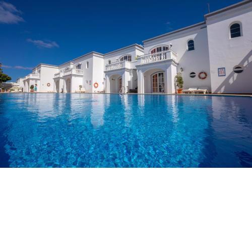 Apartamentos Corona Mar