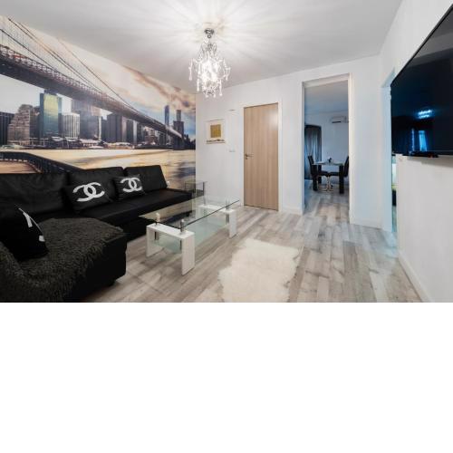 Apartamentos Day Madrid VALVERDE Centro Gran Via Sol Malasaña