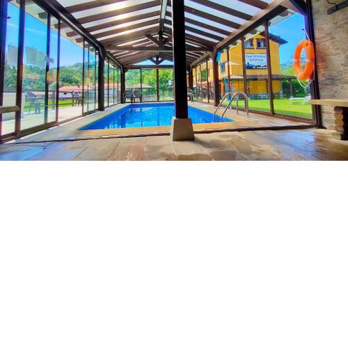 Apartamentos El Castañeu
