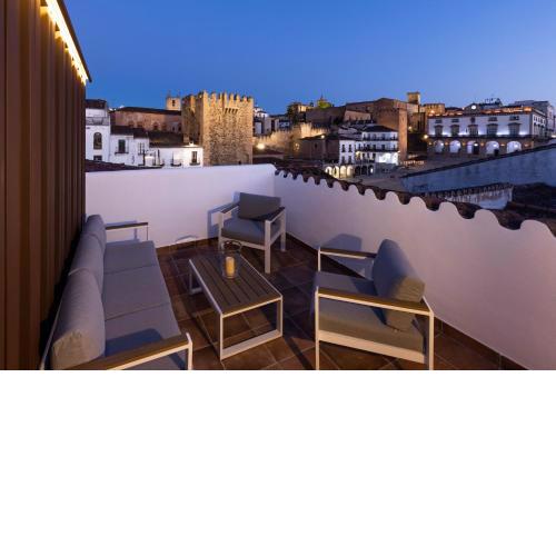 Apartamentos El Patio Plaza Mayor Cáceres