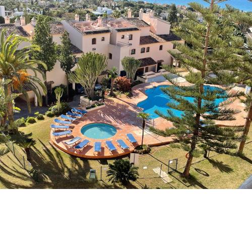 Apartamentos El Toro