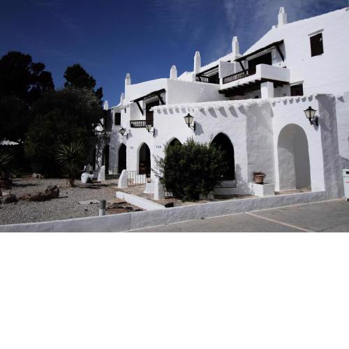 Apartamentos HLG Binivell Park