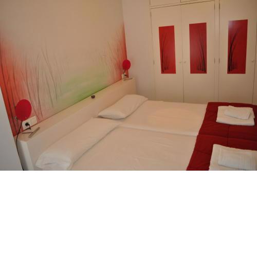 Apartamentos La Casa Pintada