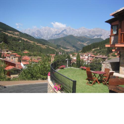 Apartamentos La Montaña