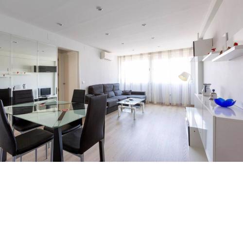 Apartamentos La Vaguada Suites