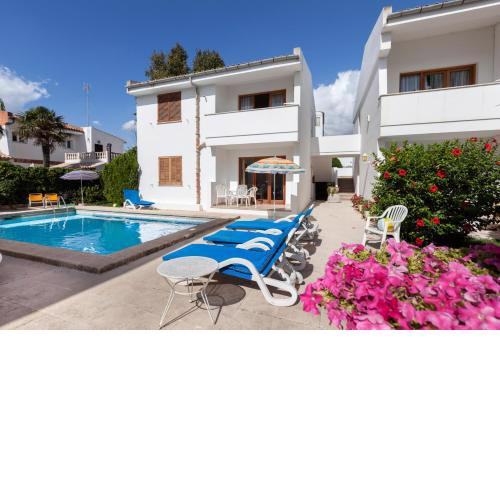 Apartamentos Leo