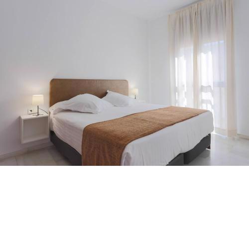 Apartamentos Los Cántaros GRANATE