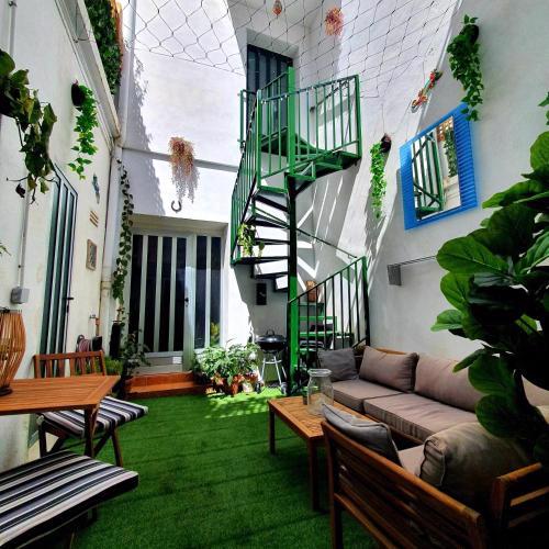 Apartamentos Los Establos Gandia