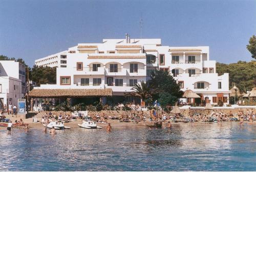 Apartamentos Playa Es Cana
