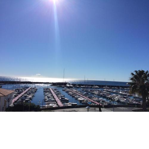 Apartamentos Port Marina