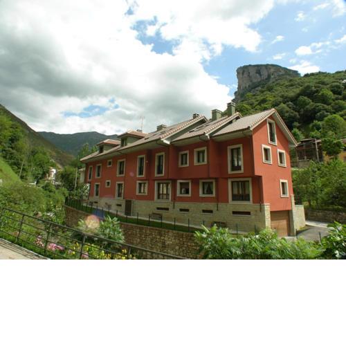 Apartamentos Puente La Molina