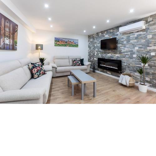 Apartamentos Reina Isabel