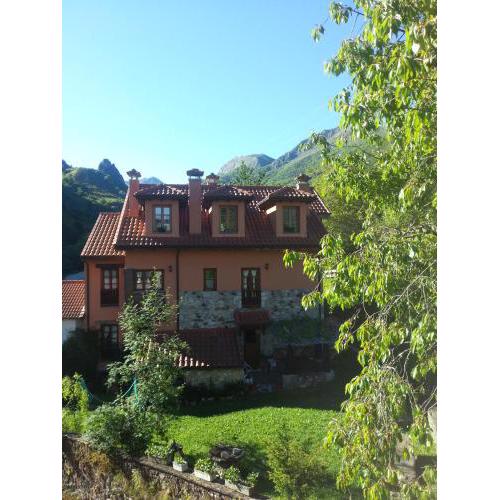 Apartamentos Rurales Buenamadre