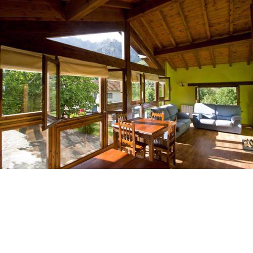 Apartamentos Rurales Los Picos de Redo