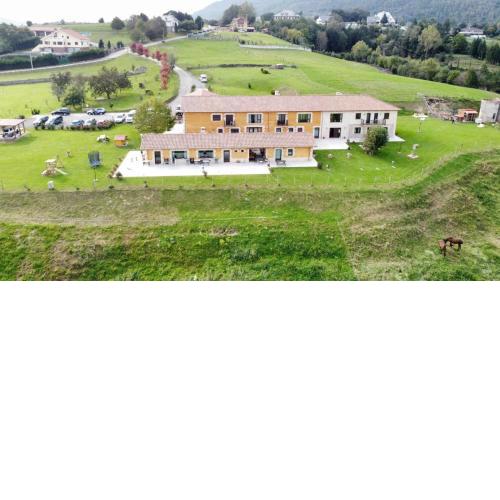 Apartamentos Rurales Sobremazas