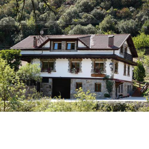 Apartamentos Rurales Valverde