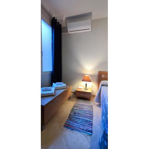 Apartamentos Serrallo, Parking gratuito y cocina, Alhambra y playa