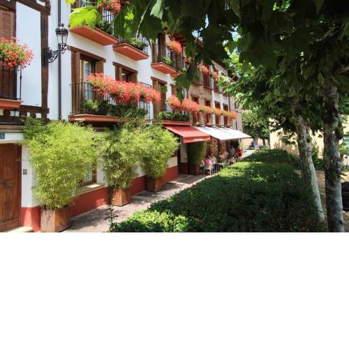 Apartamentos Turísticos Ezcaray